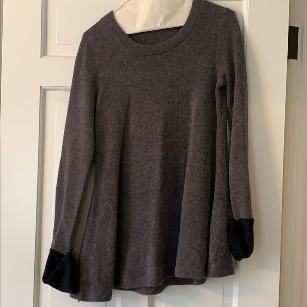 Grey sweater